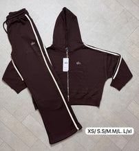 Load image into Gallery viewer, Tracksuit