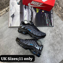 Load image into Gallery viewer, Shoes