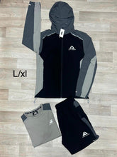 Load image into Gallery viewer, T-shirt