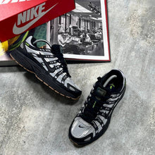 Load image into Gallery viewer, Shoes