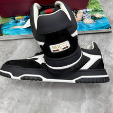 Load image into Gallery viewer, Shoes