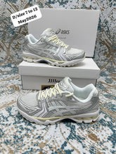 Load image into Gallery viewer, Shoes