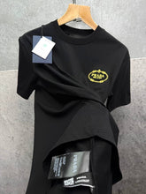 Load image into Gallery viewer, Tshirt