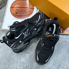 Load image into Gallery viewer, Shoes