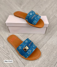 Load image into Gallery viewer, Slipper
