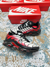 Load image into Gallery viewer, Shoes