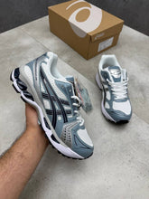 Load image into Gallery viewer, Shoes