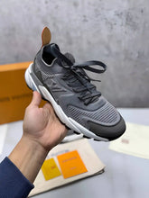 Load image into Gallery viewer, Shoes