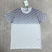 Load image into Gallery viewer, T-shirt