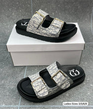Load image into Gallery viewer, Slipper