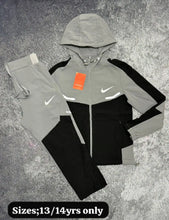 Load image into Gallery viewer, Tracksuit boy