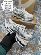 Load image into Gallery viewer, Shoes