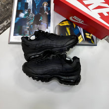 Load image into Gallery viewer, Shoes