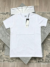 Load image into Gallery viewer, T-shirt