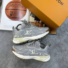 Load image into Gallery viewer, Shoes