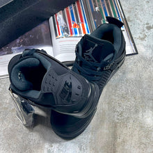 Load image into Gallery viewer, Shoes