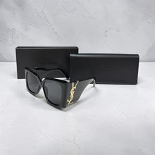 Load image into Gallery viewer, Sunglass