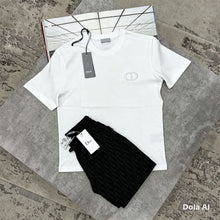 Load image into Gallery viewer, Tshirt