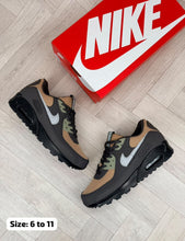 Load image into Gallery viewer, Shoes