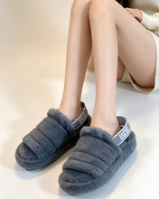 Load image into Gallery viewer, Slipper