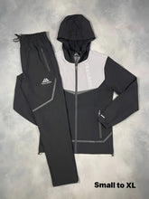 Load image into Gallery viewer, Tracksuit men