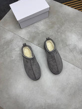 Load image into Gallery viewer, Slipper