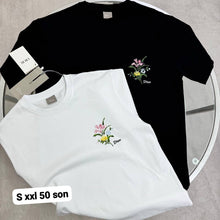 Load image into Gallery viewer, T-shirt