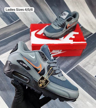 Load image into Gallery viewer, Shoes