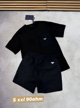 Load image into Gallery viewer, T-shirt