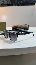 Load image into Gallery viewer, Sunglass
