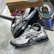 Load image into Gallery viewer, Shoes
