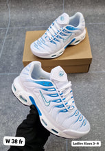Load image into Gallery viewer, Shoes