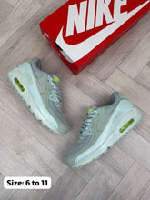 Load image into Gallery viewer, Shoes