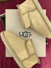 Load image into Gallery viewer, Shoes