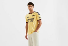 Load image into Gallery viewer, Tshirt