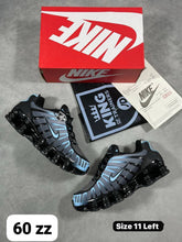Load image into Gallery viewer, Shoes