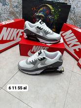 Load image into Gallery viewer, Shoes