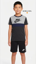 Load image into Gallery viewer, Tshirt