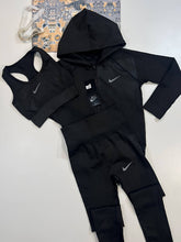Load image into Gallery viewer, Tracksuit women