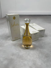 Load image into Gallery viewer, Perfume