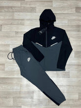 Load image into Gallery viewer, Tracksuit men