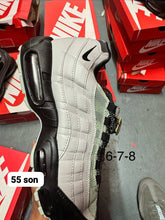 Load image into Gallery viewer, Shoes