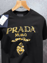 Load image into Gallery viewer, Tshirt