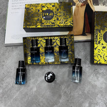 Load image into Gallery viewer, Perfume