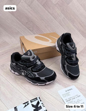 Load image into Gallery viewer, Shoes