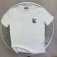 Load image into Gallery viewer, Tshirt