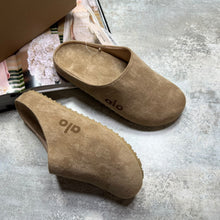 Load image into Gallery viewer, Slipper