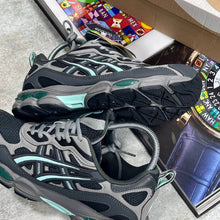 Load image into Gallery viewer, Shoes
