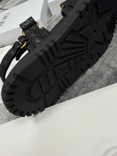 Load image into Gallery viewer, Slipper