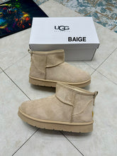 Load image into Gallery viewer, Shoes